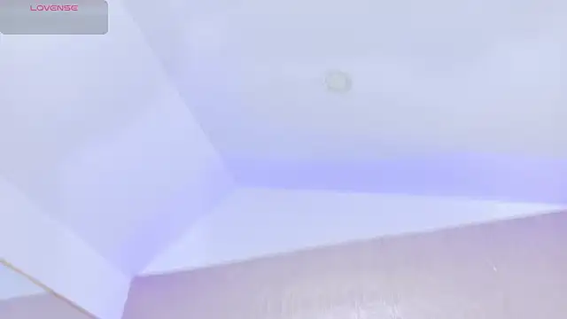 Derieri D online show from September 28, 2025, 7:43 pm