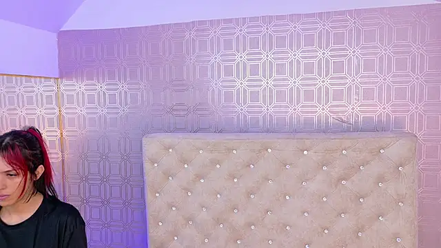 Derieri D online show from November 20, 2025, 7:36 pm