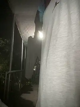 Jestebanano online show from April 5, 2026, 4:52 am