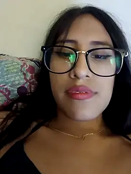 AleFantasy0001 online show from February 21, 2025, 9:11 pm