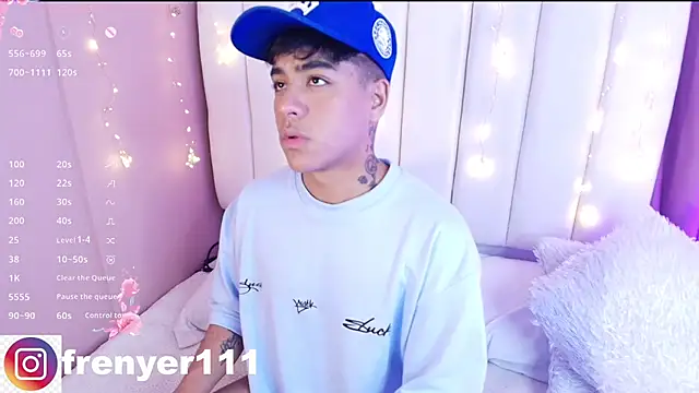 kiing azahell online show from March 11, 2025, 3:04 am