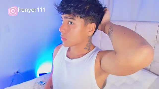 Snapshot of kiing_azahell chatting on May 30, 2026, 1:23 am kiing azahell online show from May 30, 2026, 1:23 am