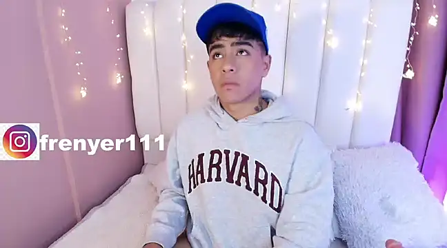 kiing azahell online show from February 21, 2025, 7:45 am