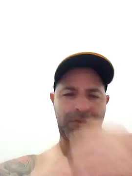 Marciogrei online show from March 19, 2025, 5:39 pm