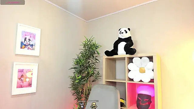 HakuRukushka online show from March 11, 2025, 8:53 pm