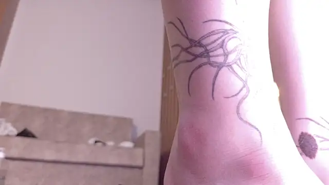 Snapshot of Yuriko_May chatting on September 25, 2025, 4:02 pm Yuriko May online show from September 25, 2025, 4:02 pm