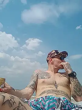 rolesexy online show from September 21, 2025, 4:23 pm