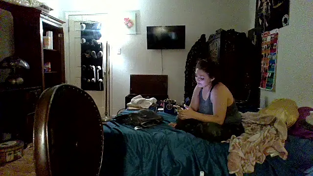 sophiarica online show from April 1, 2026, 6:26 am