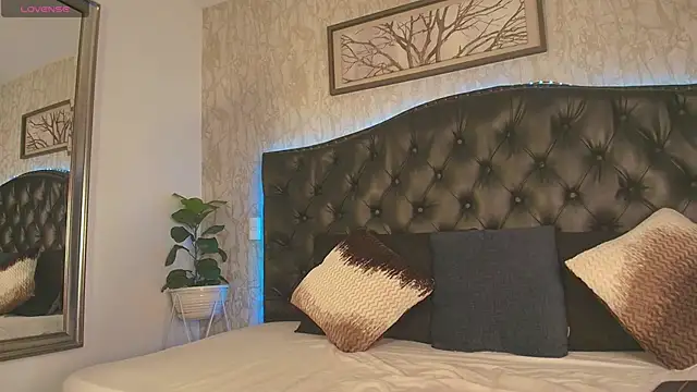 Snapshot of MattDevon chatting on February 3, 2026, 3:26 am MattDevon online show from February 3, 2026, 3:26 am