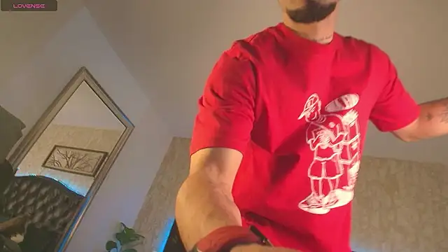 Snapshot of MattDevon chatting on February 1, 2026, 4:38 pm MattDevon online show from February 1, 2026, 4:38 pm