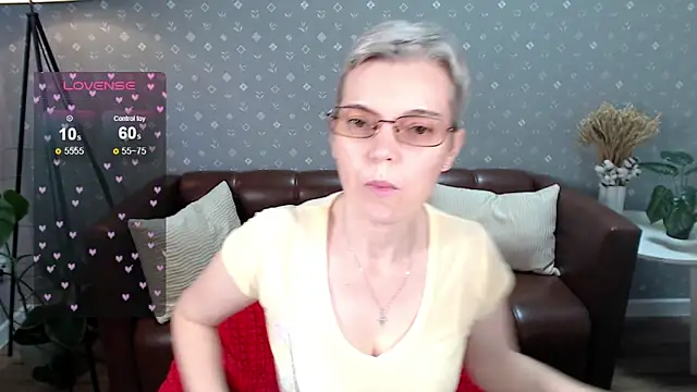 Cutie Erikaa1 online show from September 12, 2025, 11:32 am