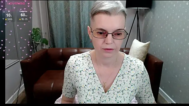 Cutie Erikaa1 online show from November 8, 2025, 9:46 am