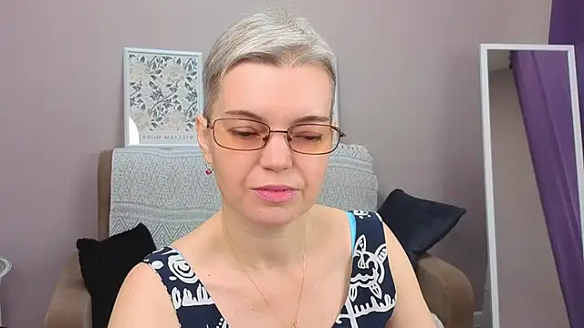 Cutie Erikaa1 online show from November 30, 2025, 2:34 am