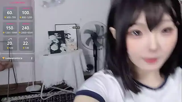 momo-5952 online show from October 13, 2025, 3:02 pm