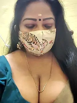 maniisha online show from October 5, 2025, 8:10 pm