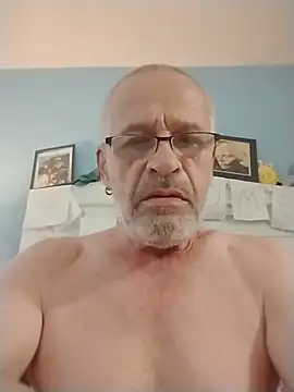 Snapshot of geilerschwanz64 chatting on May 13, 2026, 2:13 pm geilerschwanz64 online show from May 13, 2026, 2:13 pm