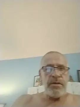 geilerschwanz64 online show from July 17, 2026, 7:11 pm