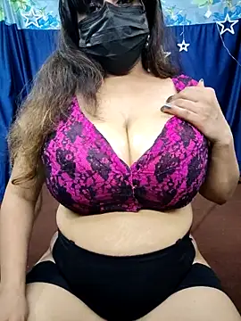 XXHOTSEX69 online show from September 18, 2025, 7:55 am