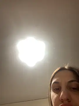 Janet Welder online show from October 30, 2025, 11:23 pm