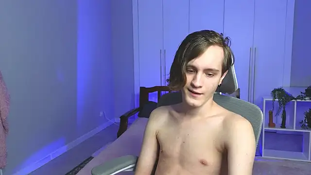 nikompell online show from January 19, 2025, 1:53 am