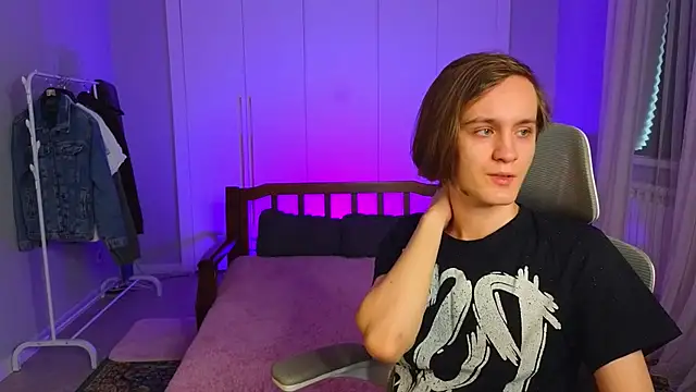 nikompell online show from February 27, 2025, 4:24 am