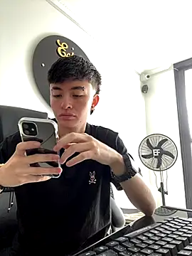 nico 18x online show from November 24, 2025, 2:28 pm