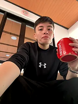 nico 18x online show from October 2, 2025, 7:17 pm