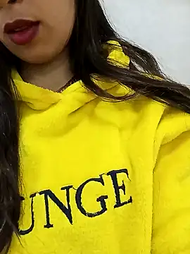 Sexy-divorced-woman online show from February 6, 2025, 2:11 am