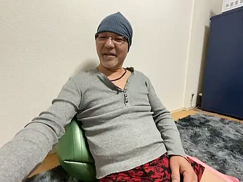 Grandpa29hijii online show from February 3, 2025, 1:51 pm