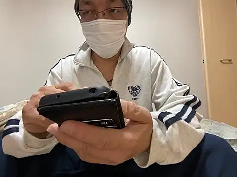 Grandpa29hijii online show from January 19, 2025, 3:10 pm