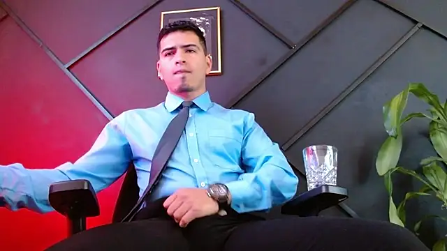 Adrian Mill3r online show from March 18, 2025, 4:39 pm