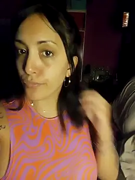 shishiii 11 online show from February 16, 2025, 4:09 am