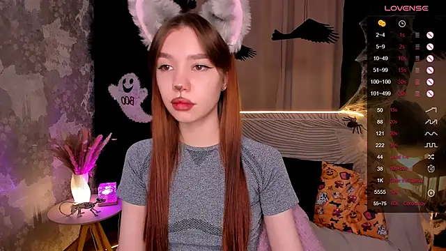 MilliBrown  online show from October 25, 2025, 6:45 am