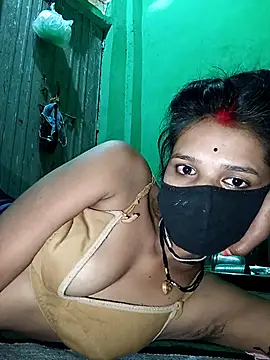 Hoty girl 143 online show from November 12, 2025, 2:48 am