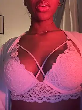 IamCrystal2 online show from January 12, 2025, 10:54 pm