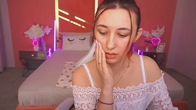 Roxy Rayy online show from November 19, 2025, 3:45 pm