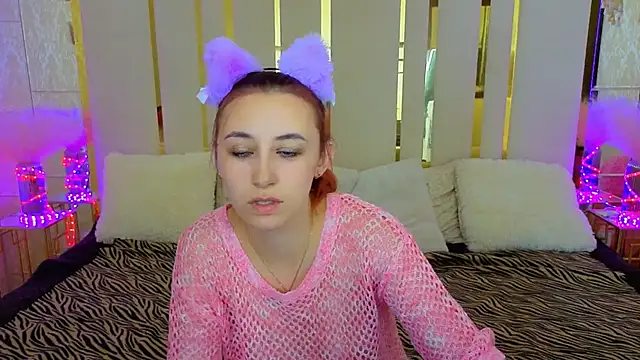 Roxy Rayy online show from September 22, 2025, 7:47 am