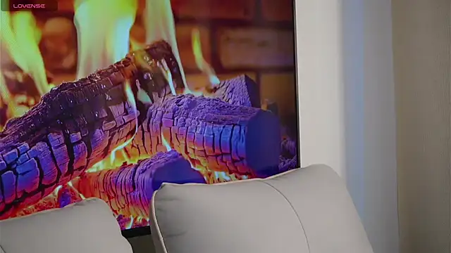 Snapshot of EvaLung777 chatting on October 10, 2025, 7:42 am EvaLung777 online show from October 10, 2025, 7:42 am