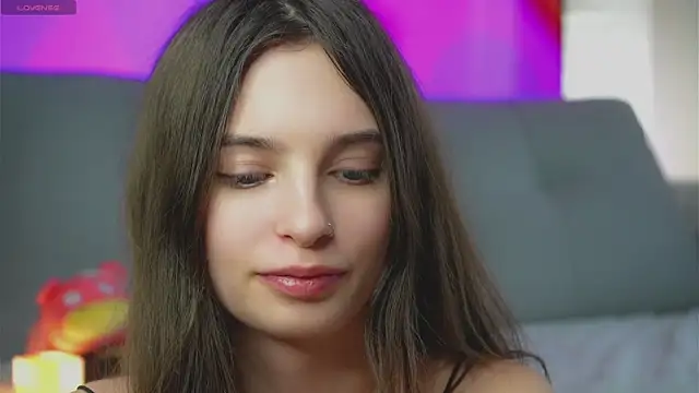 Snapshot of EvaLung777 chatting on March 6, 2025, 12:19 pm EvaLung777 online show from March 6, 2025, 12:19 pm