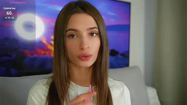 Snapshot of EvaLung777 chatting on November 4, 2025, 8:40 am EvaLung777 online show from November 4, 2025, 8:40 am