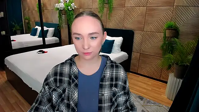 TrueReincarnation online show from October 3, 2025, 10:17 am