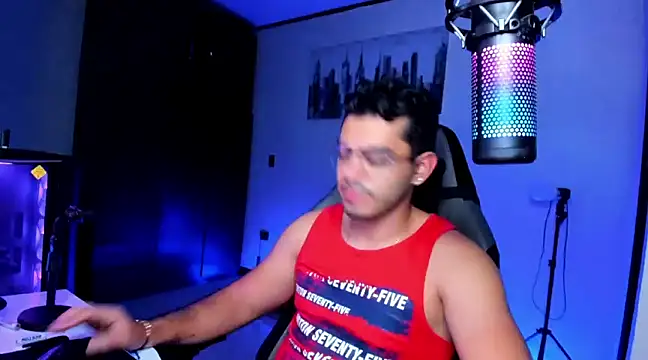 Snapshot of BrunoD31 chatting on February 14, 2025, 11:53 am BrunoD31 online show from February 14, 2025, 11:53 am