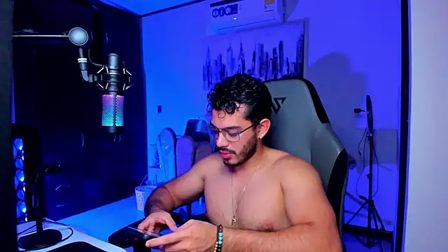 Snapshot of BrunoD31 chatting on November 26, 2025, 5:18 am BrunoD31 online show from November 26, 2025, 5:18 am