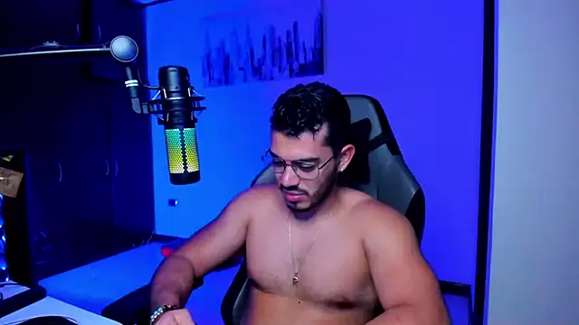 Snapshot of BrunoD31 chatting on October 6, 2025, 2:02 am BrunoD31 online show from October 6, 2025, 2:02 am