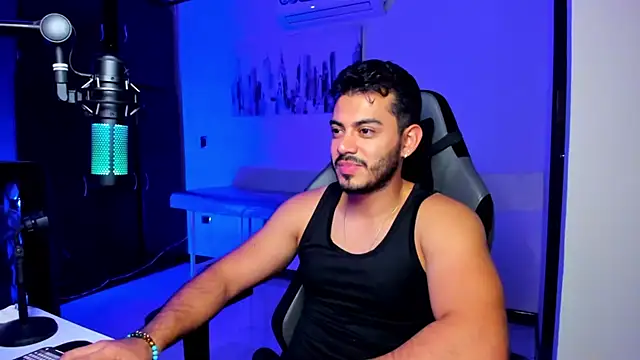 Snapshot of BrunoD31 chatting on October 16, 2025, 5:05 am BrunoD31 online show from October 16, 2025, 5:05 am