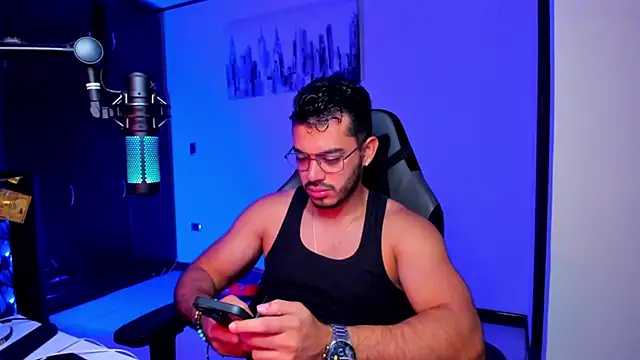 Snapshot of BrunoD31 chatting on October 7, 2025, 1:45 pm BrunoD31 online show from October 7, 2025, 1:45 pm