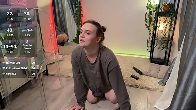 Lella Ryann  online show from March 13, 2025, 1:32 am