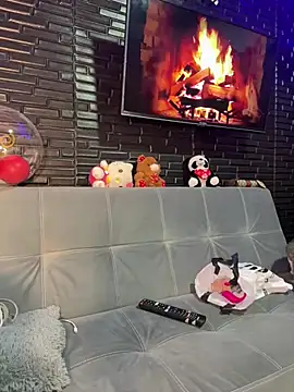 missycanoo online show from March 22, 2025, 3:20 am