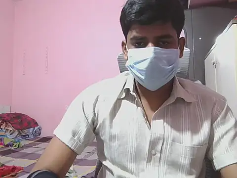 KissesBoyAD online show from October 31, 2025, 6:26 pm