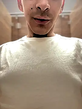 Snapshot of hotexoticbrunettes_24cm chatting on November 5, 2025, 10:24 pm hotexoticbrunettes 24cm online show from November 5, 2025, 10:24 pm